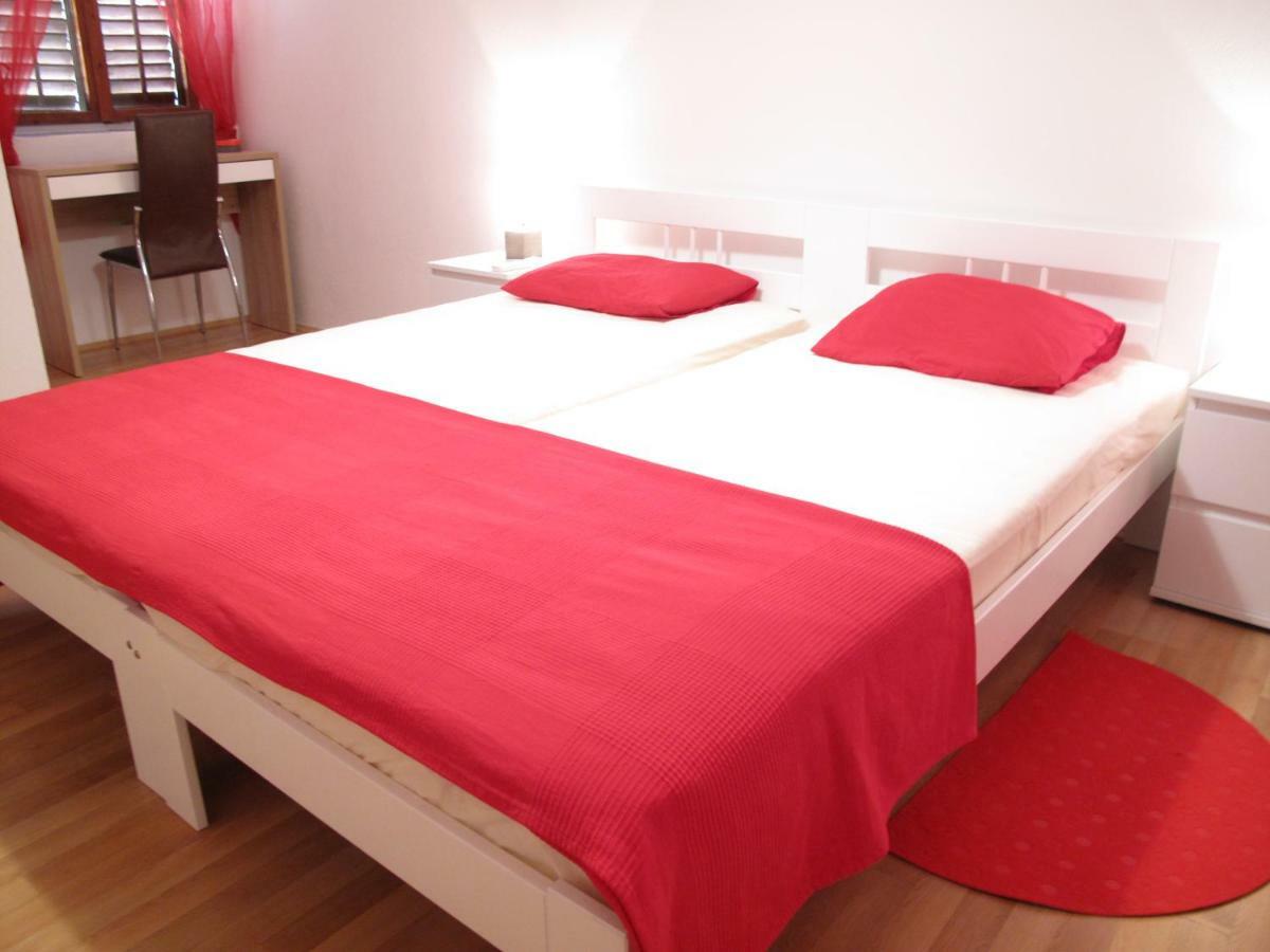 Illy City Centre Apartment Szybenik Zewnętrze zdjęcie